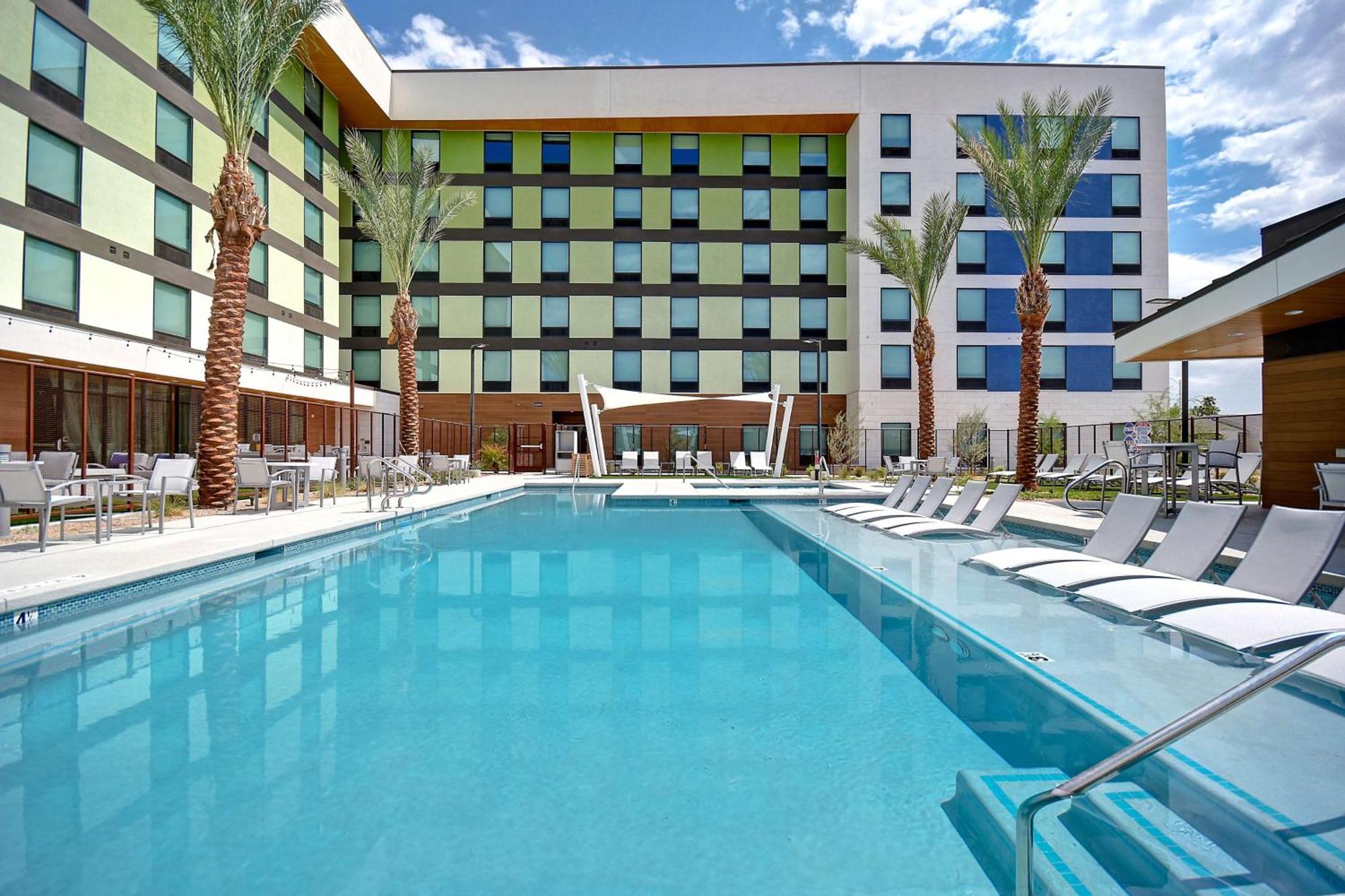 Home2 Suites By Hilton Las Vegas Convention Center - No Resort Fee Exterior photo